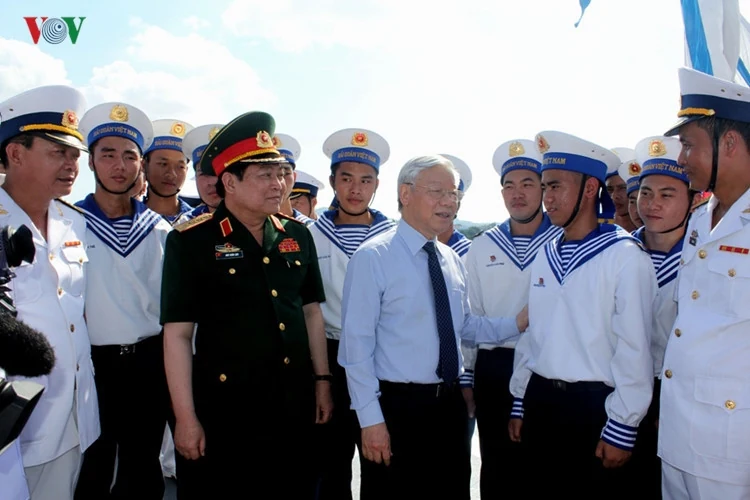 xúc động hình ảnh tổng bí thư nguyễn phú trọng với đồng bào, chiến sĩ cả nước hình ảnh 7 Xúc động hình ảnh Tổng Bí thư Nguyễn Phú Trọng với đồng bào, chiến sĩ cả nước