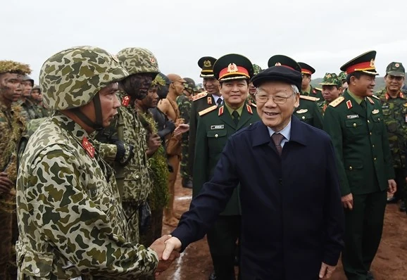 xúc động hình ảnh tổng bí thư nguyễn phú trọng với đồng bào, chiến sĩ cả nước hình ảnh 6 Xúc động hình ảnh Tổng Bí thư Nguyễn Phú Trọng với đồng bào, chiến sĩ cả nước