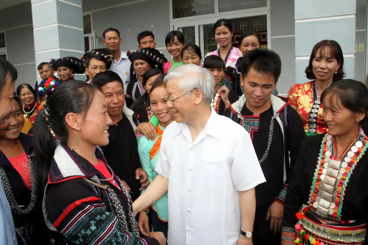 xúc động hình ảnh tổng bí thư nguyễn phú trọng với đồng bào, chiến sĩ cả nước hình ảnh 10 Xúc động hình ảnh Tổng Bí thư Nguyễn Phú Trọng với đồng bào, chiến sĩ cả nước