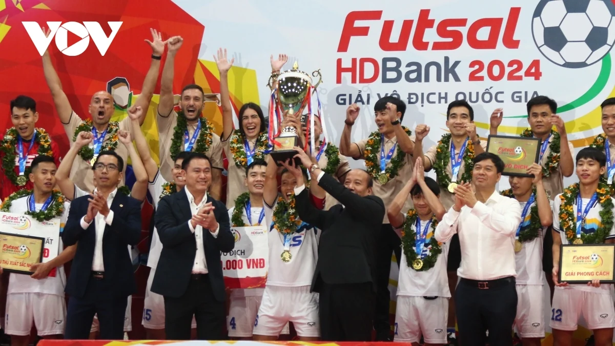 bế mạc giải futsal hdbank vĐqg 2024 thái sơn nam vô địch hình ảnh 2 Bế mạc giải Futsal HDBank VĐQG 2024: Thái Sơn Nam vô địch