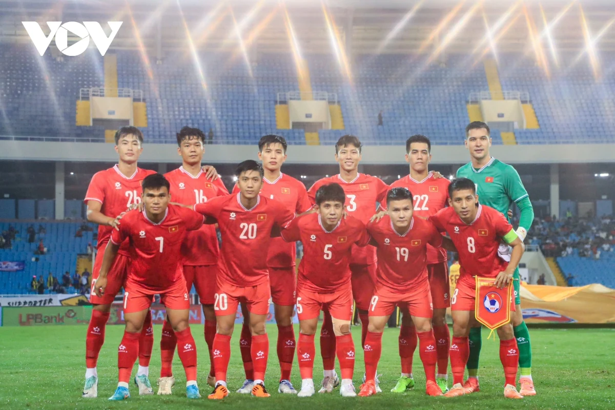 bảng xếp hạng fifa mới nhất Đt việt nam tụt hạng, bị indonesia áp sát hình ảnh 1 Bảng xếp hạng FIFA mới nhất: ĐT Việt Nam tụt hạng, bị Indonesia áp sát