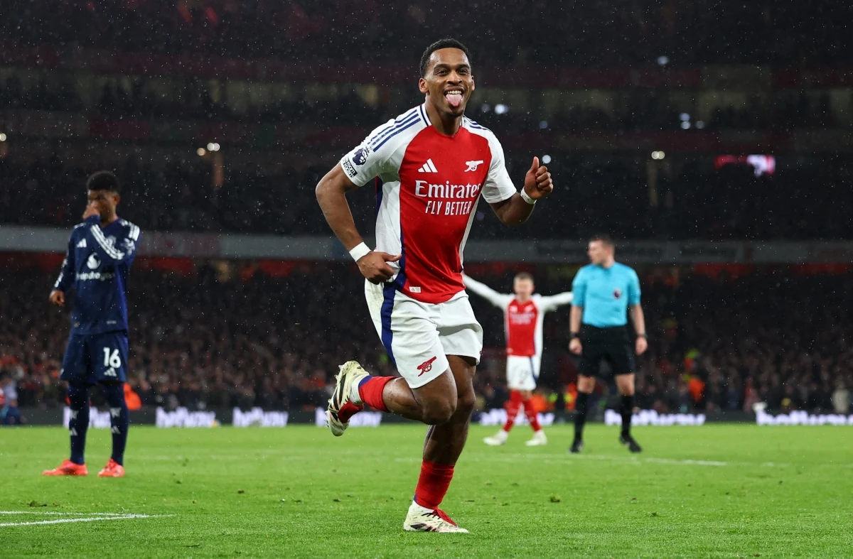kết quả vòng 14 ngoại hạng anh mu thua arsenal, liverpool hòa khó tin hình ảnh 1 Kết quả vòng 14 Ngoại hạng Anh: MU thua Arsenal, Liverpool hòa khó tin