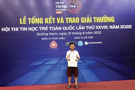 Cậu bé đam mê lập trình