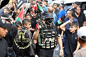Căng thẳng gia tăng tại Dải Gaza và Bờ Tây, UAV Israel tấn công các vị trí của phong trào Hồi giáo Hamas