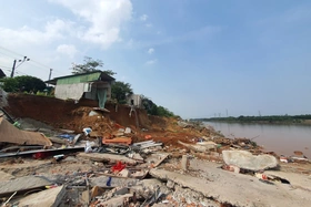 4 hộ dân ở vùng có nguy cơ sạt lở dọc bờ sông Thạch Hãn được bố trí nơi ở mới