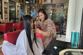 Trao gửi yêu thương từ mái tóc