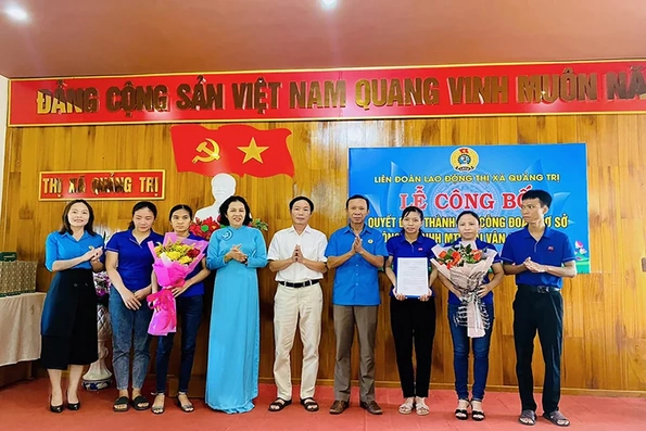 Đổi mới nội dung, phương thức hoạt động, xây dựng tổ chức công đoàn thị xã Quảng Trị vững mạnh