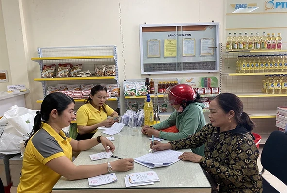 Niềm vui khi nhận lương hưu mới