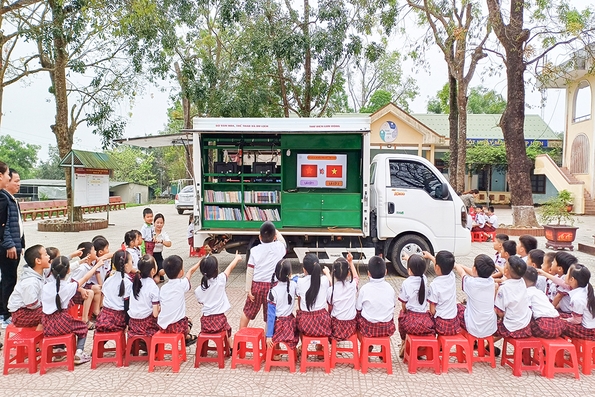 Đổi mới hoạt động thư viện để phục vụ tốt hơn nhu cầu của bạn đọc