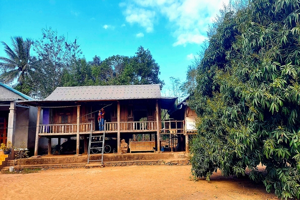 “Sử thi” dưới chân núi Ărchong