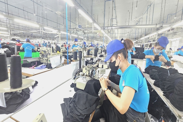 Tăng cường đối thoại và ký kết thỏa ước lao động tập thể để bảo vệ người lao động