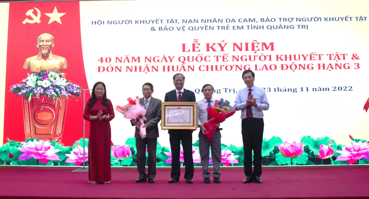 Kỷ niệm 30 năm Ngày Quốc tế Người khuyết tật