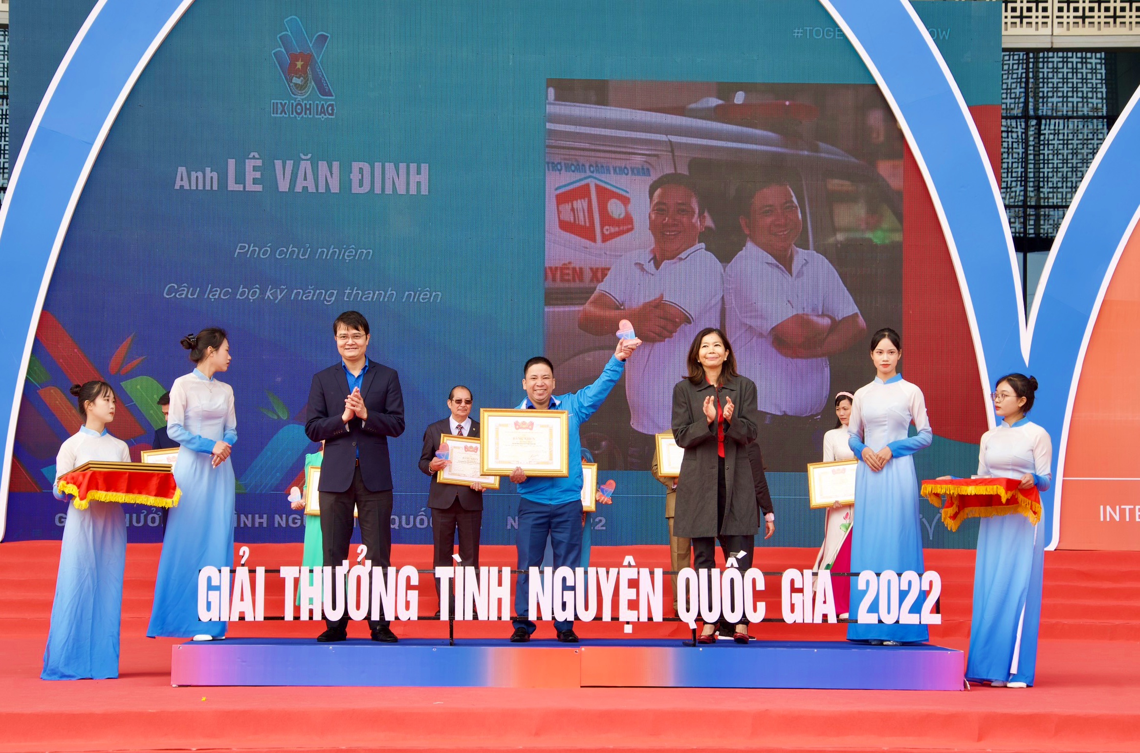 “Thanh niên sống đẹp” ở Quảng Trị đoạt giải thưởng “Tình nguyện Quốc gia” năm 2022