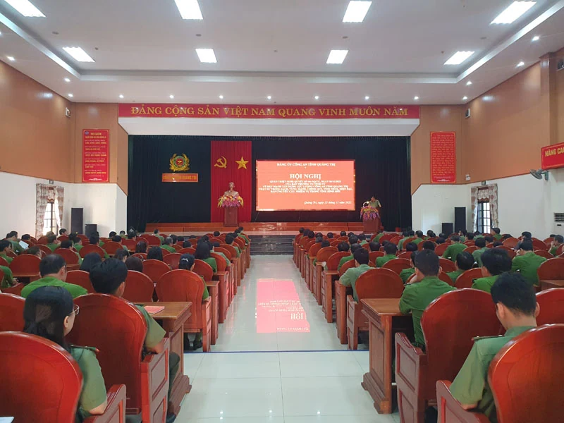Nâng cao hiệu quả công tác chính trị, tư tưởng trong lực lượng công an