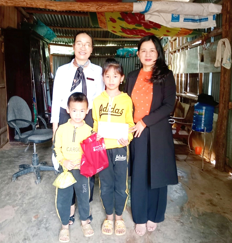 Nữ cán bộ xã gương mẫu, tâm huyết với công việc