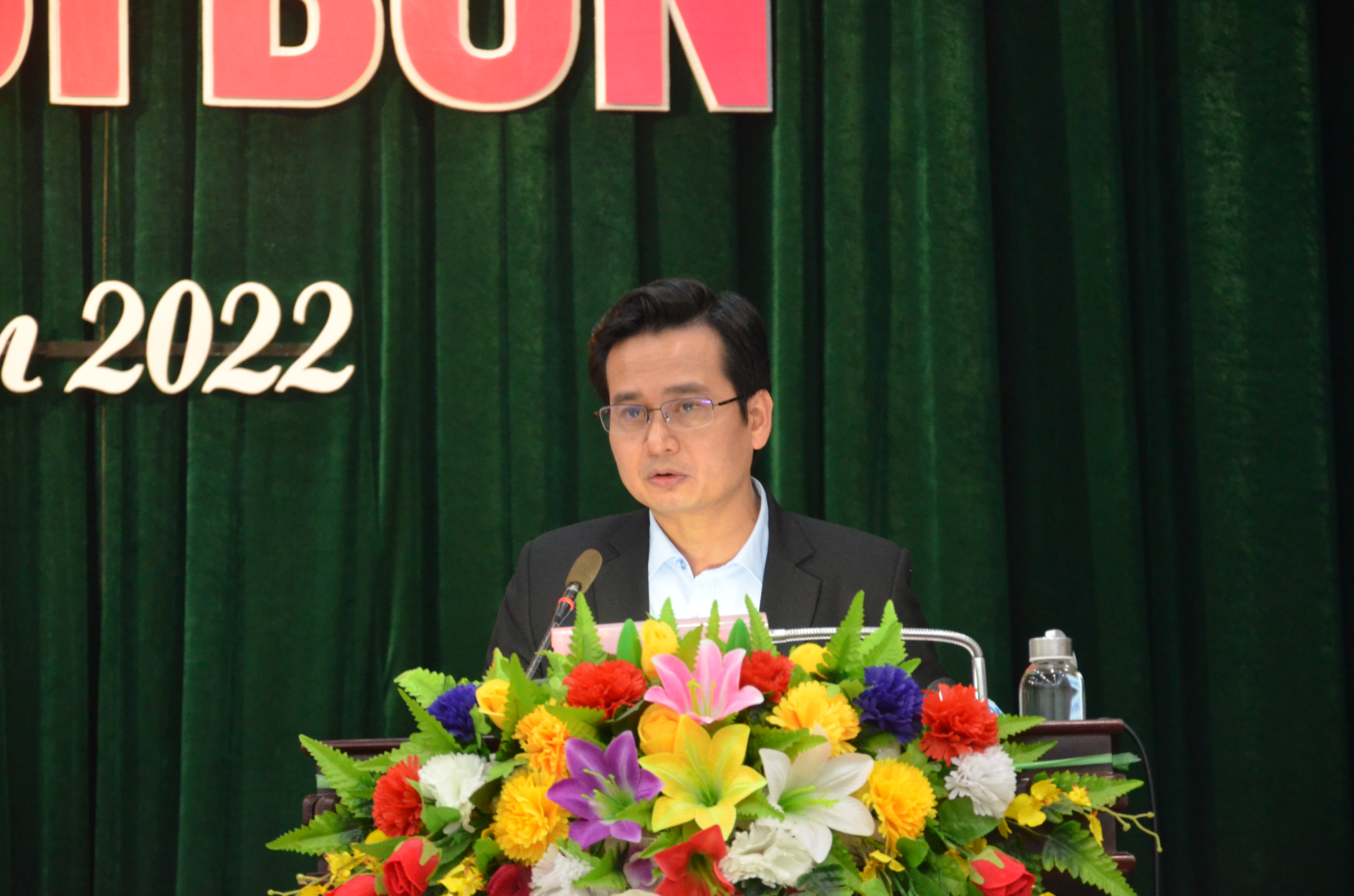 Ngày làm việc thứ hai kỳ họp thứ 14, khóa VIII: Tập trung thảo luận các nhóm vấn đề trên lĩnh vực KT - XH