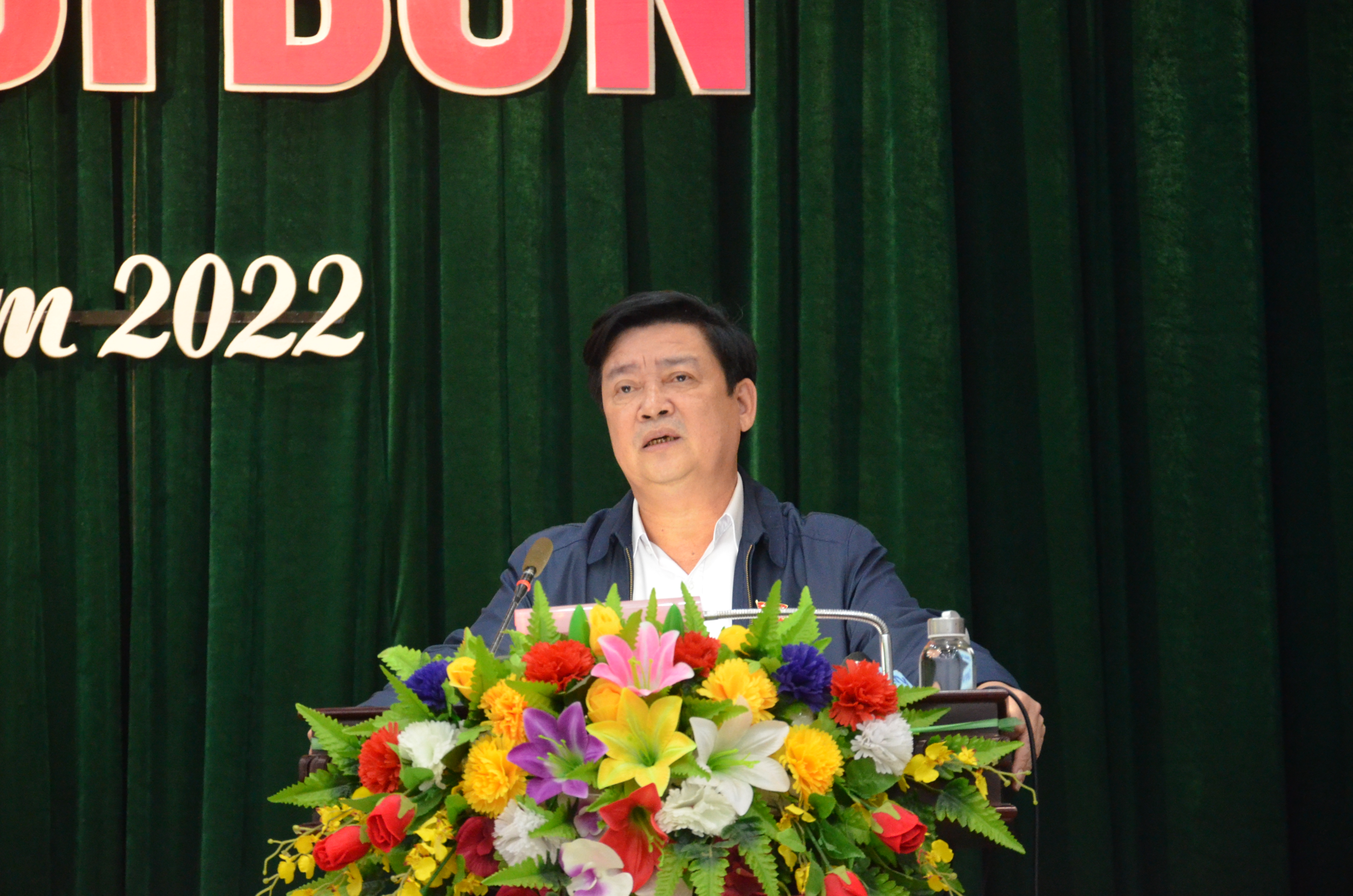 Ngày làm việc thứ hai kỳ họp thứ 14, khóa VIII: Tập trung thảo luận các nhóm vấn đề trên lĩnh vực KT - XH