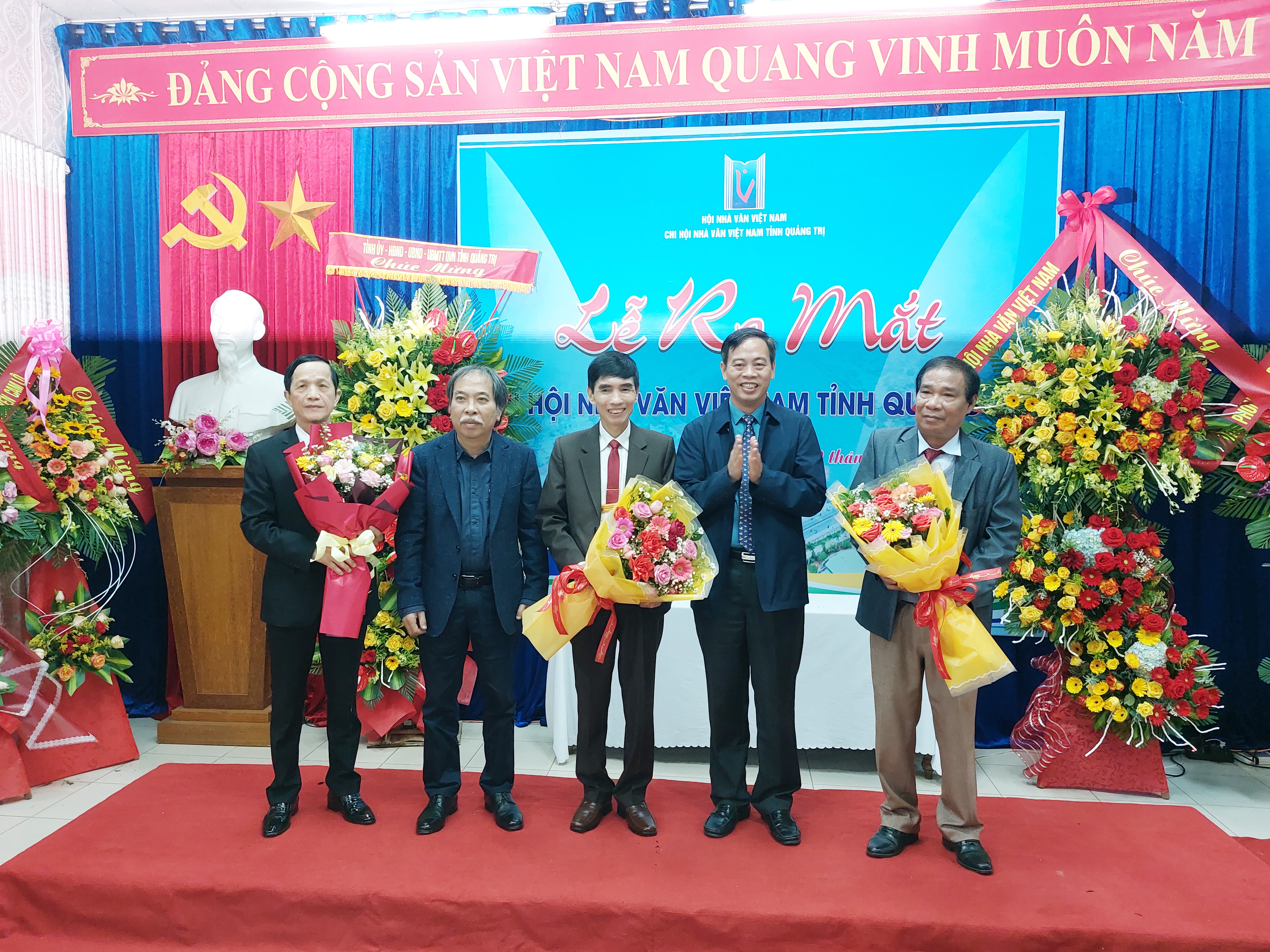 Ra mắt Chi hội Nhà văn Việt Nam tỉnh Quảng Trị