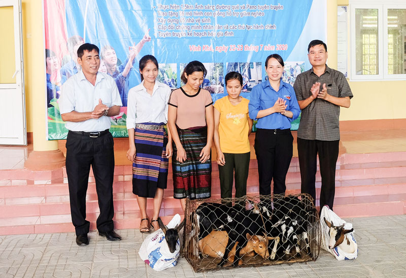 Đồng hành với xã Vĩnh Khê trên hành trình xây dựng nông thôn mới