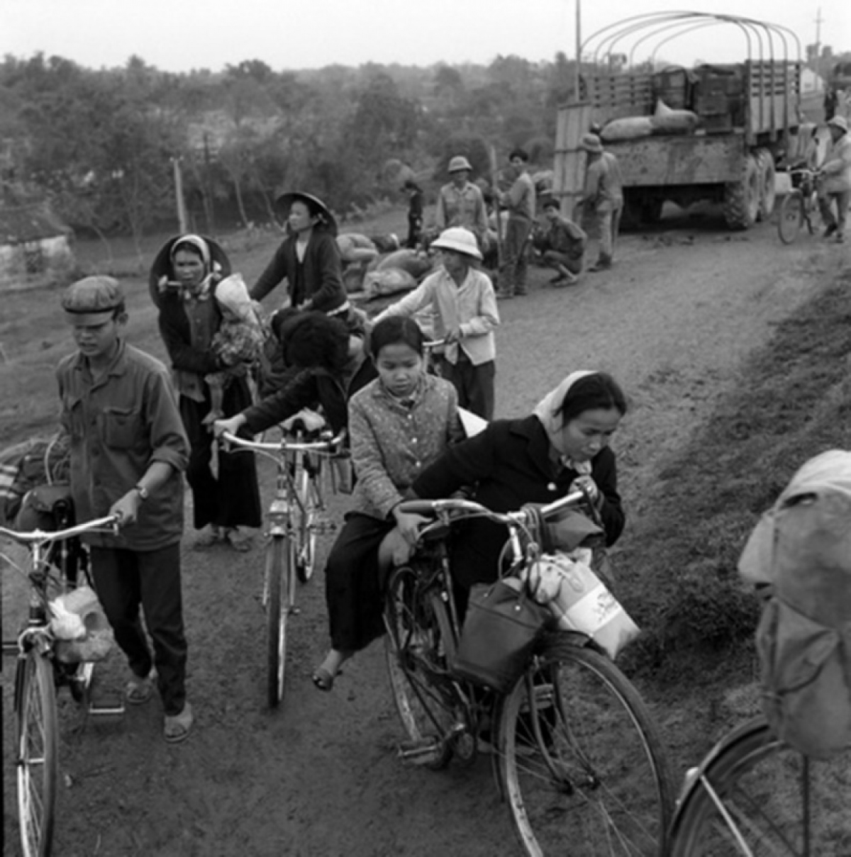 50 năm Điện Biên phủ trên không và sự chuẩn bị sớm của Việt Nam