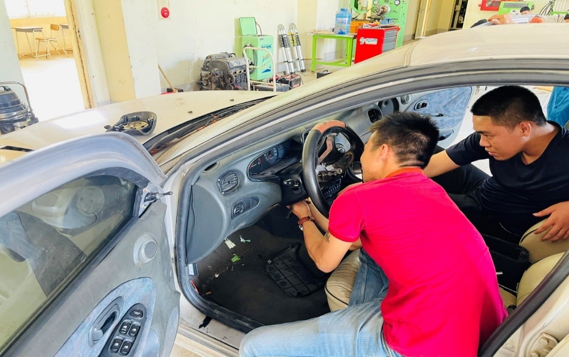 Từ học nghề đến thành công: Người trẻ cần được tiếp sức. Bài 2: Hỗ trợ thanh niên lập thân, lập nghiệp