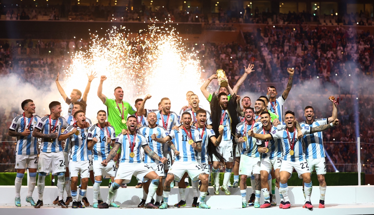 Khi số phận không còn “ngoảnh mặt” với Messi