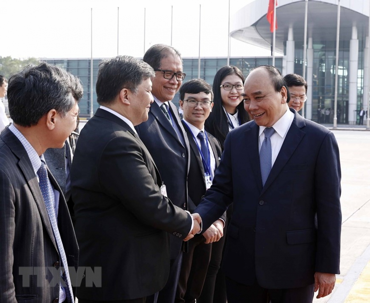 Chủ tịch nước Nguyễn Xuân Phúc lên đường thăm cấp Nhà nước Indonesia
