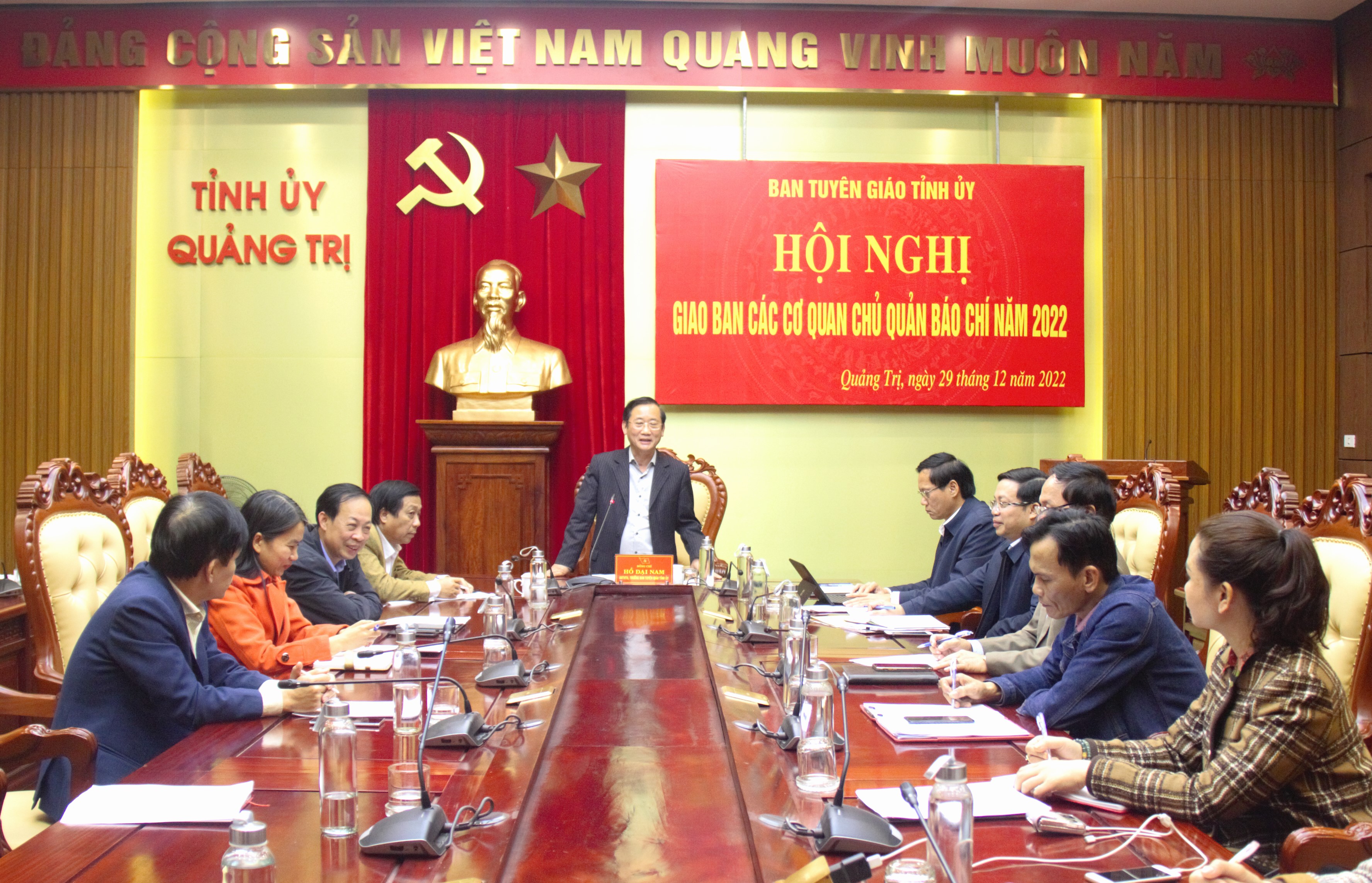 Các cơ quan báo chí cần tăng cường giáo dục đạo đức nghề nghiệp cho đội ngũ phóng viên, biên tập viên
