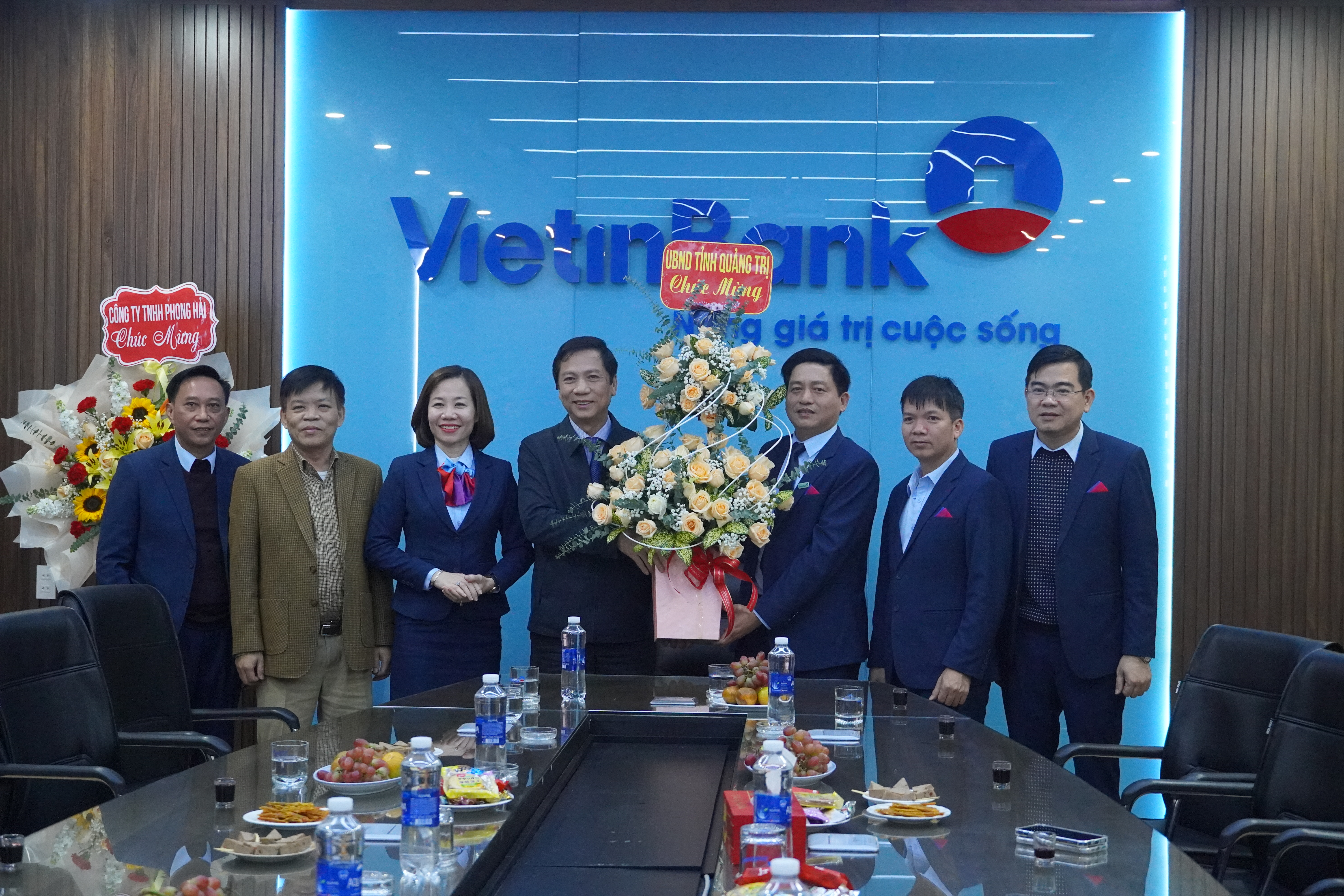 Phó Chủ tịch UBND tỉnh Hoàng Nam thăm, động viên các đơn vị quyết toán ngân sách, tài chính cuối năm