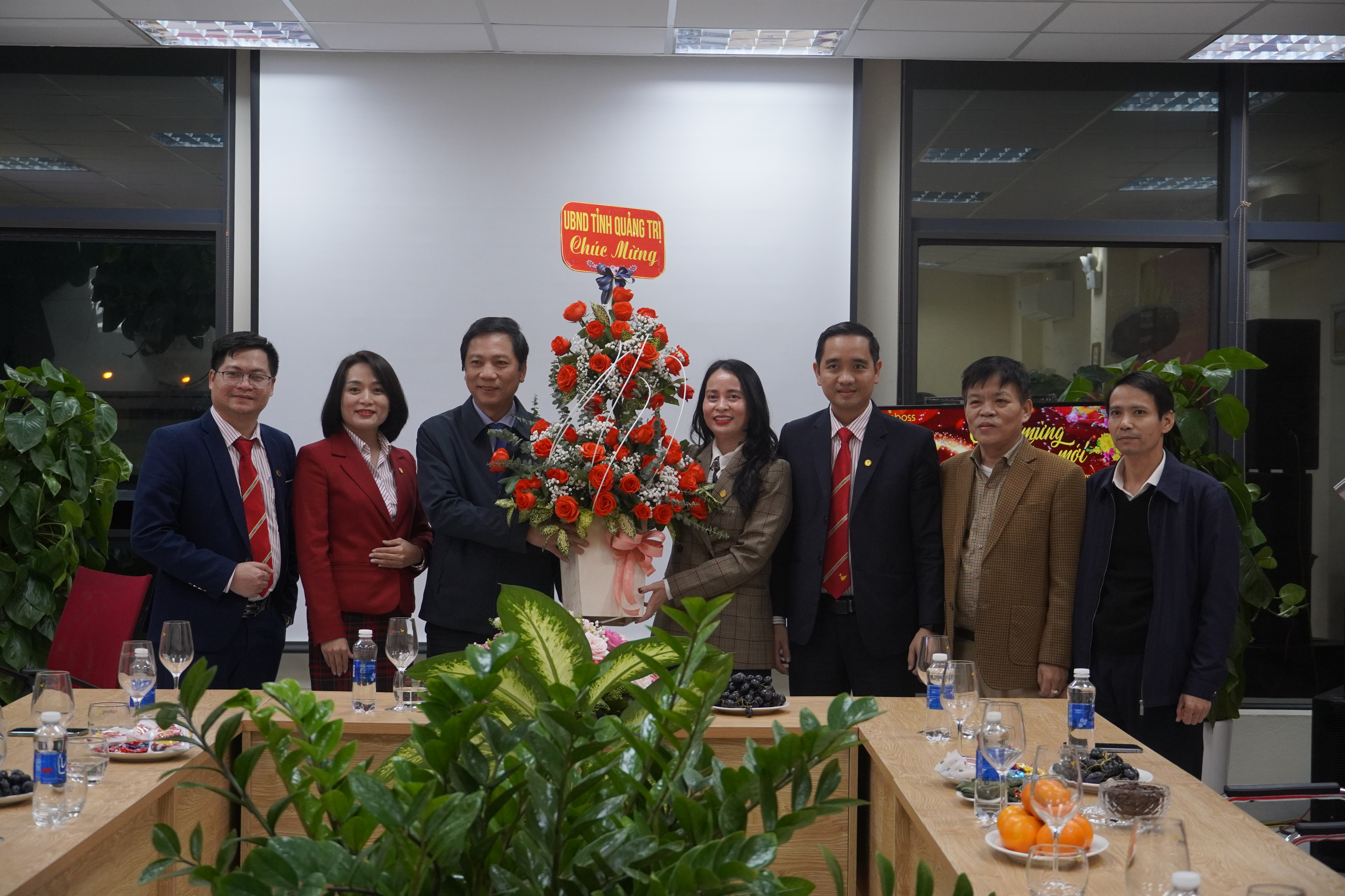 Phó Chủ tịch UBND tỉnh Hoàng Nam thăm, động viên các đơn vị quyết toán ngân sách, tài chính cuối năm