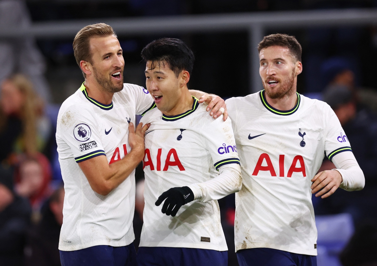 Totenham trút giận lên Crystal Palace