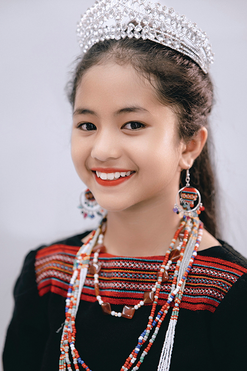 “Hoa hậu nhí”của bản làng
