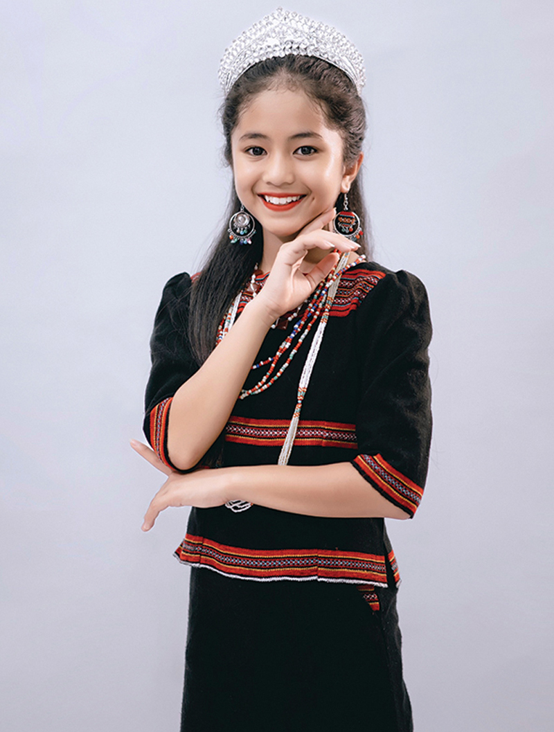 “Hoa hậu nhí”của bản làng
