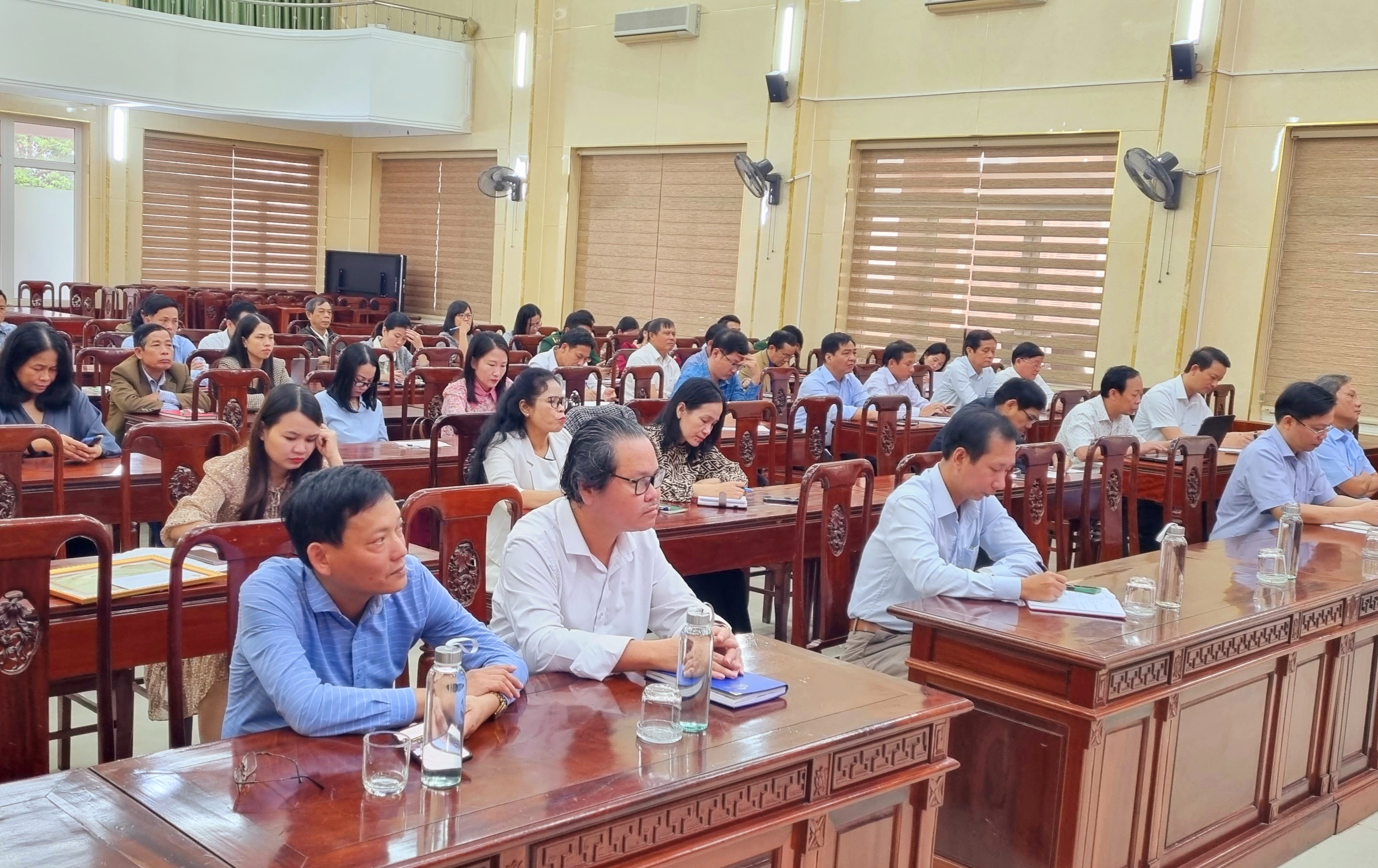Hội nghị báo cáo viên trung ương tháng 3/2023