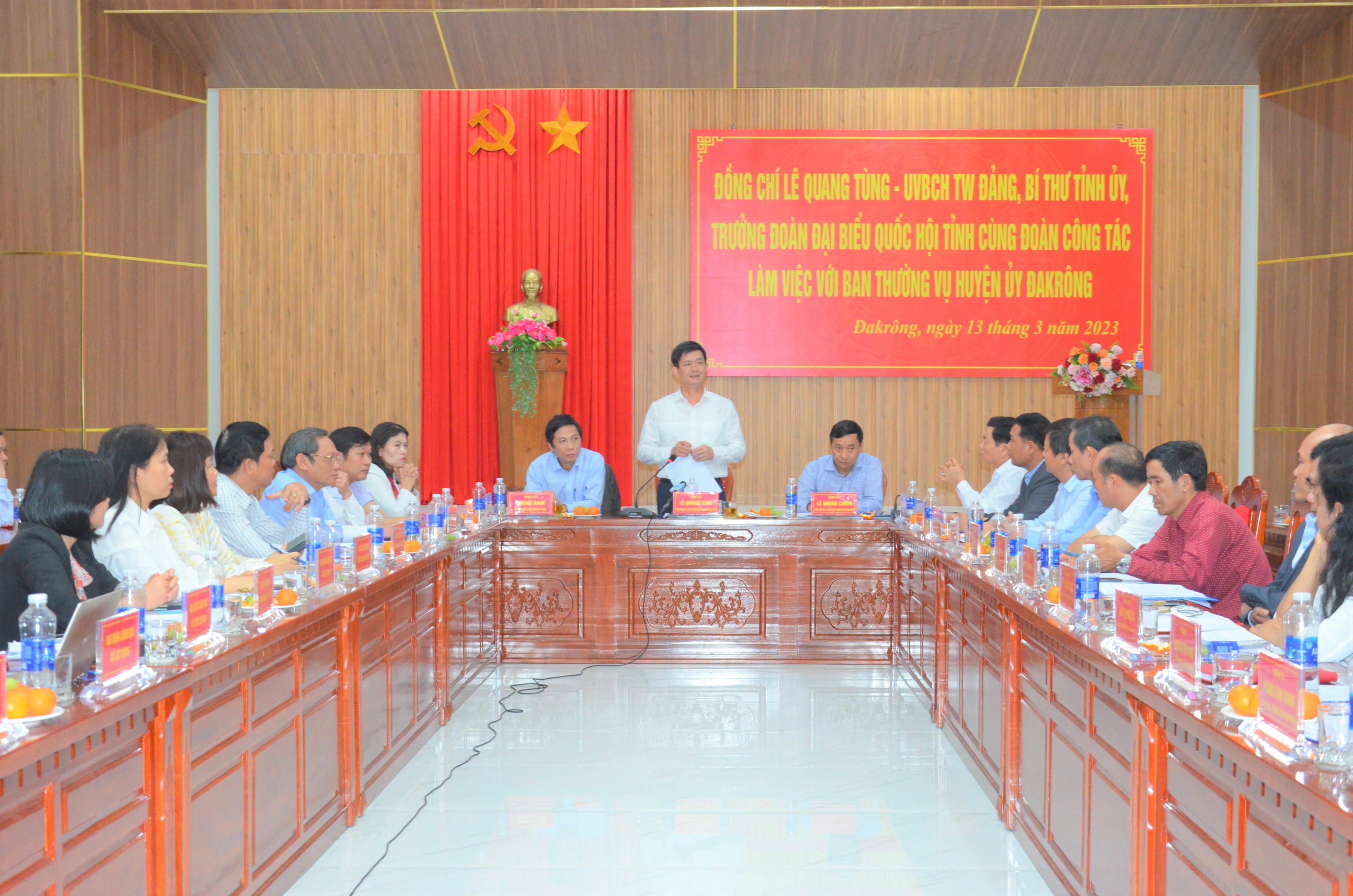 Nhiệm vụ trọng tâm và xuyên suốt của Đakrông là vấn đề dân tộc và miền núi