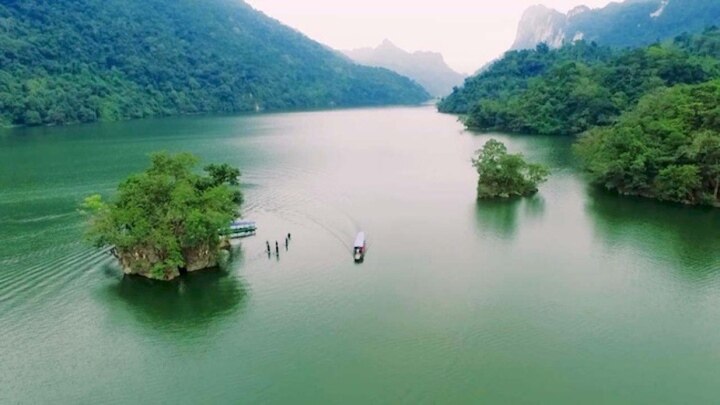 9 địa điểm du lịch sông núi đẹp nhất miền Bắc