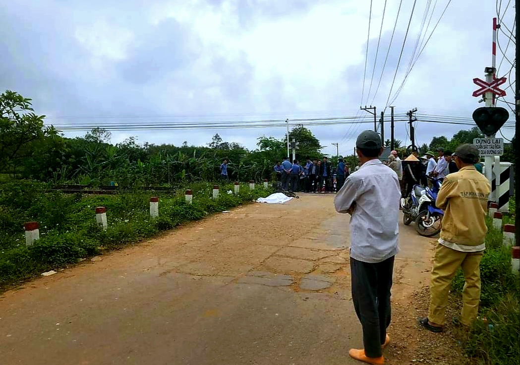 Một người đàn ông tử vong do va chạm với tàu hỏa