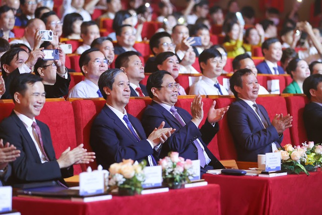 Thúc đẩy khát vọng khởi nghiệp, đổi mới sáng tạo của học sinh, sinh viên cả nước*