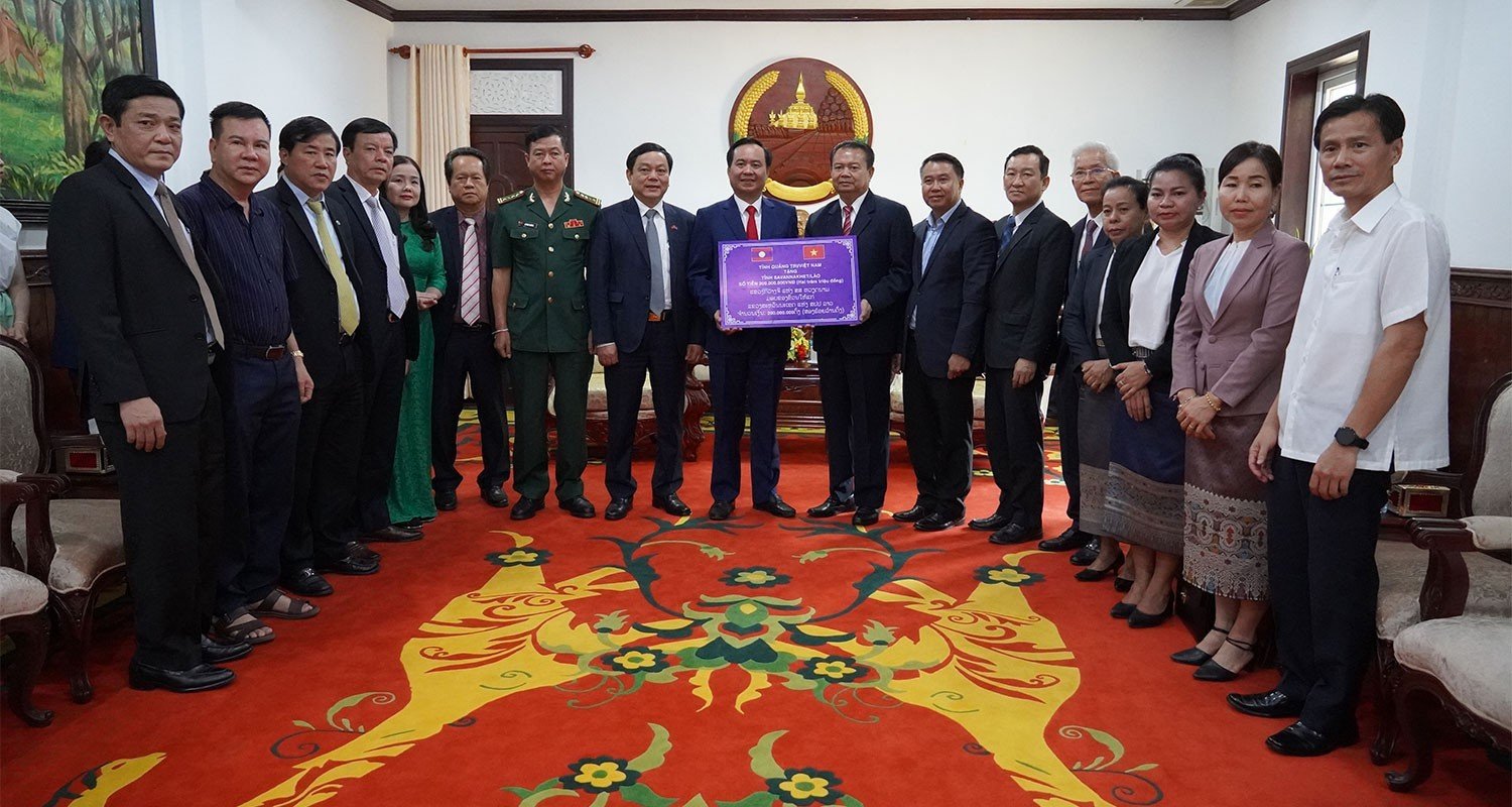 Đoàn đại biểu cấp cao tỉnh Quảng Trị thăm, làm việc tại tỉnh Savannakhet