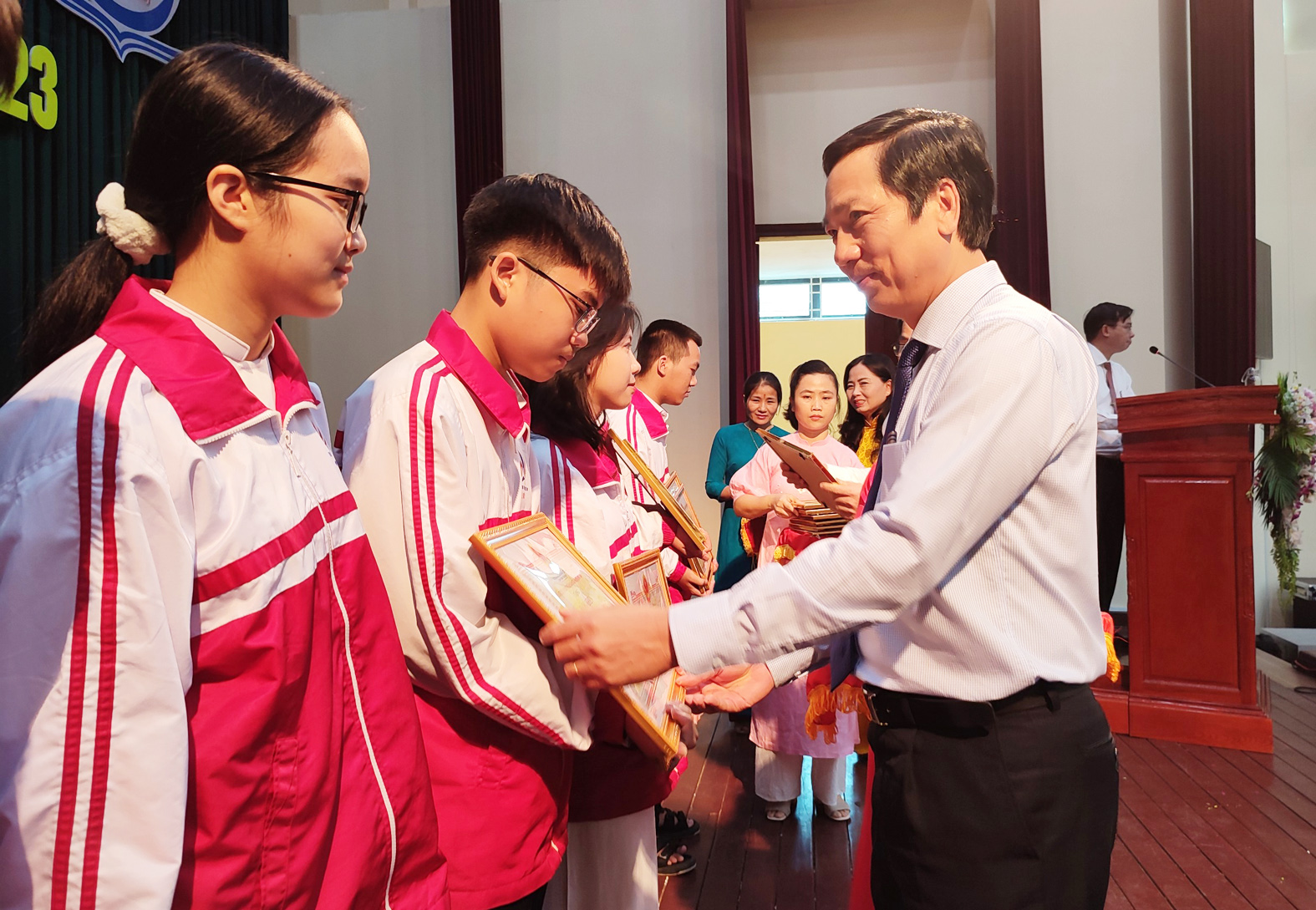 Tuyên dương, khen thưởng học sinh giỏi quốc gia THPT năm học 2022-2023