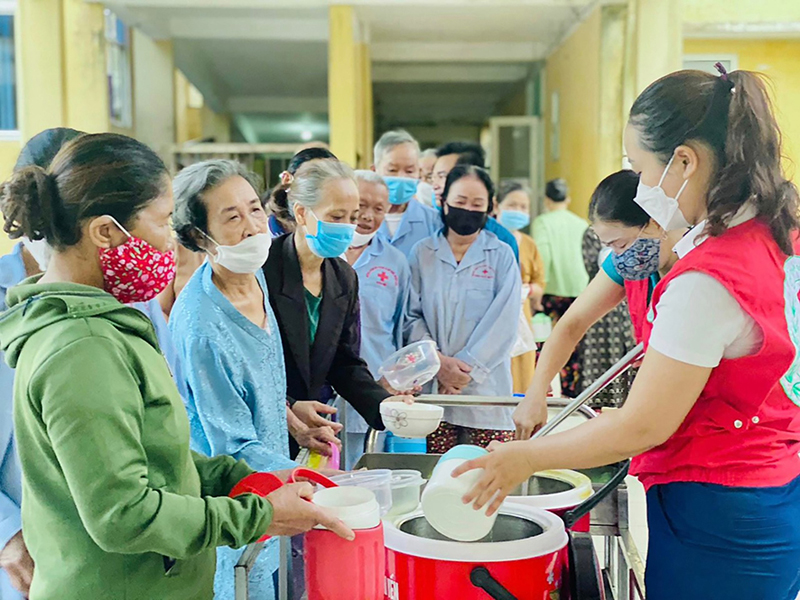 Phát huy vai trò nòng cốt của Hội Chữ thập đỏ trong công tác nhân đạo