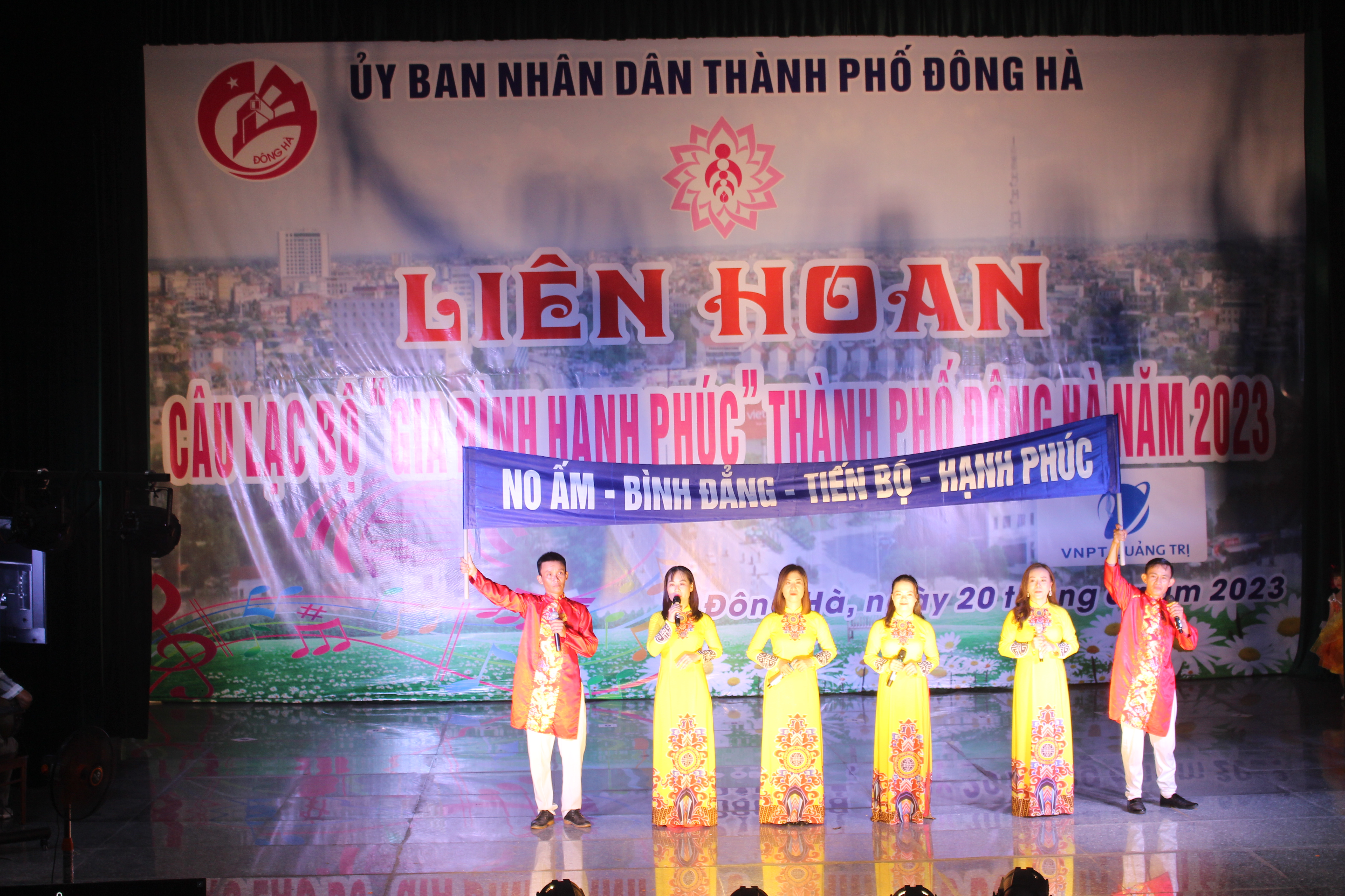 Liên hoan “Câu lạc bộ Gia đình hạnh phúc” TP. Đông Hà
