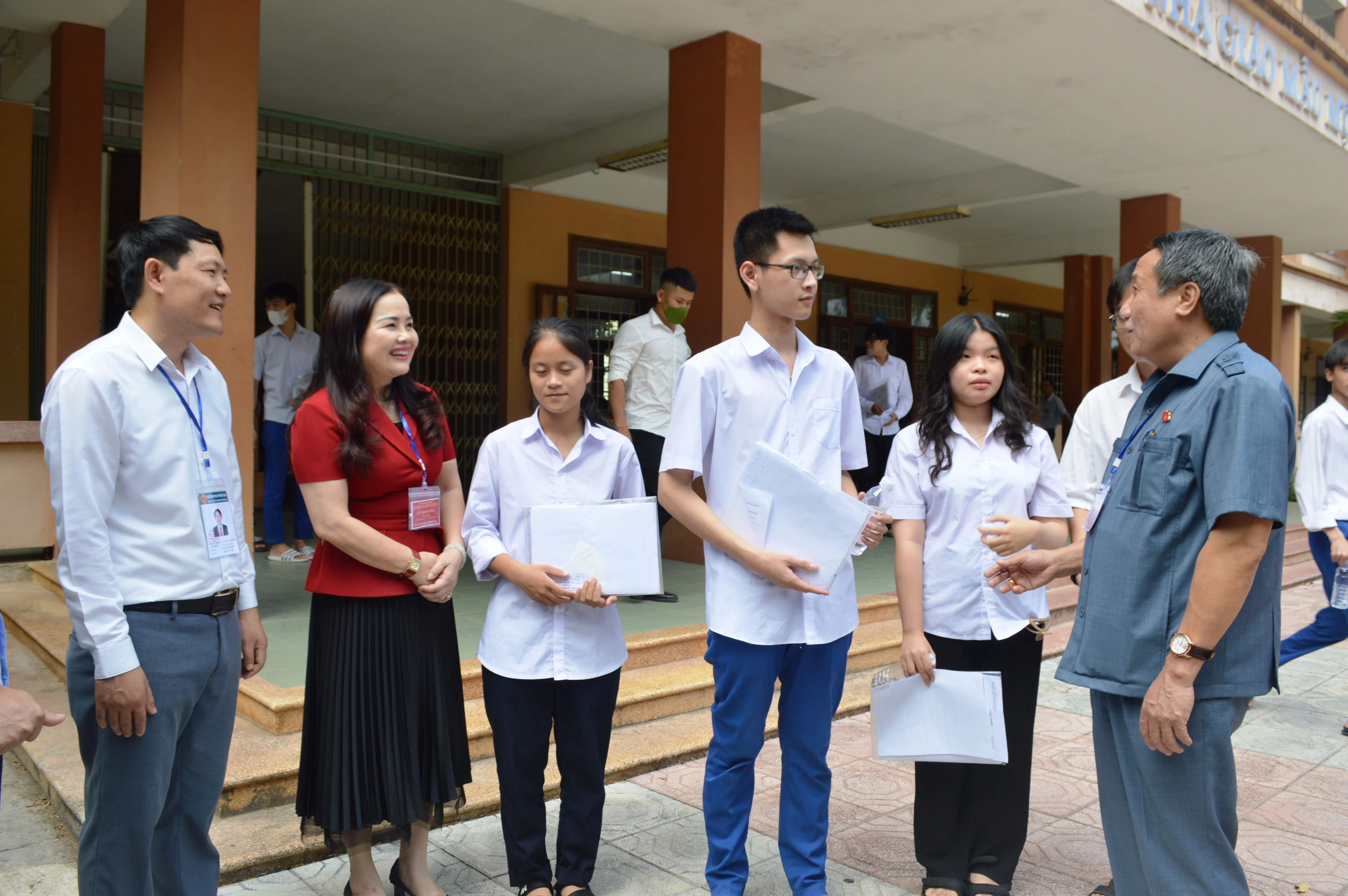 Kết thúc môn thi đầu tiên Kỳ thi tốt nghiệp THPT năm 2023: Đề thi Ngữ Văn thú vị, thí sinh tự tin đạt điểm cao