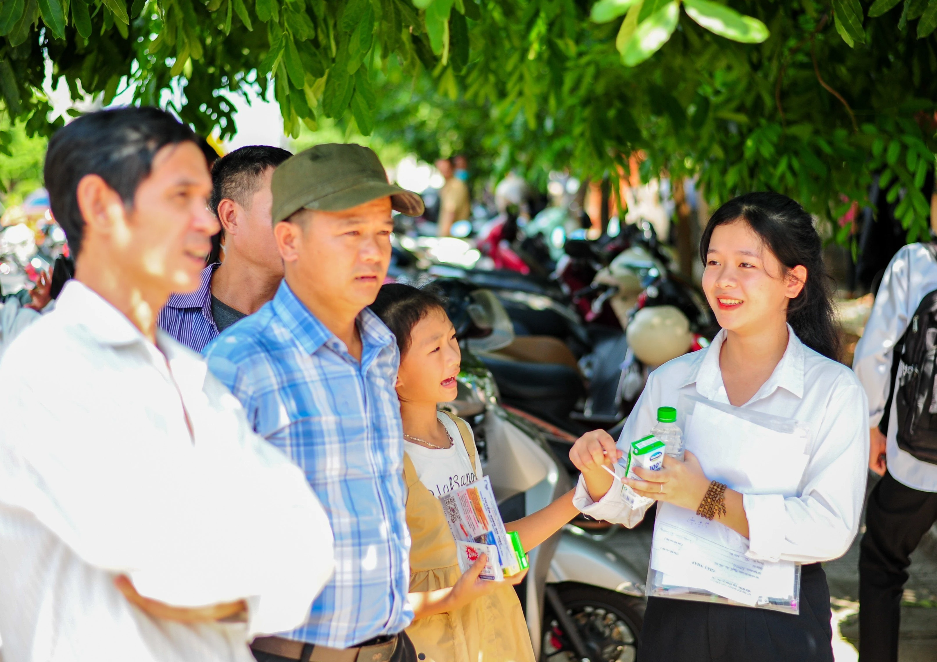 Kết thúc môn thi đầu tiên Kỳ thi tốt nghiệp THPT năm 2023: Đề thi Ngữ Văn thú vị, thí sinh tự tin đạt điểm cao