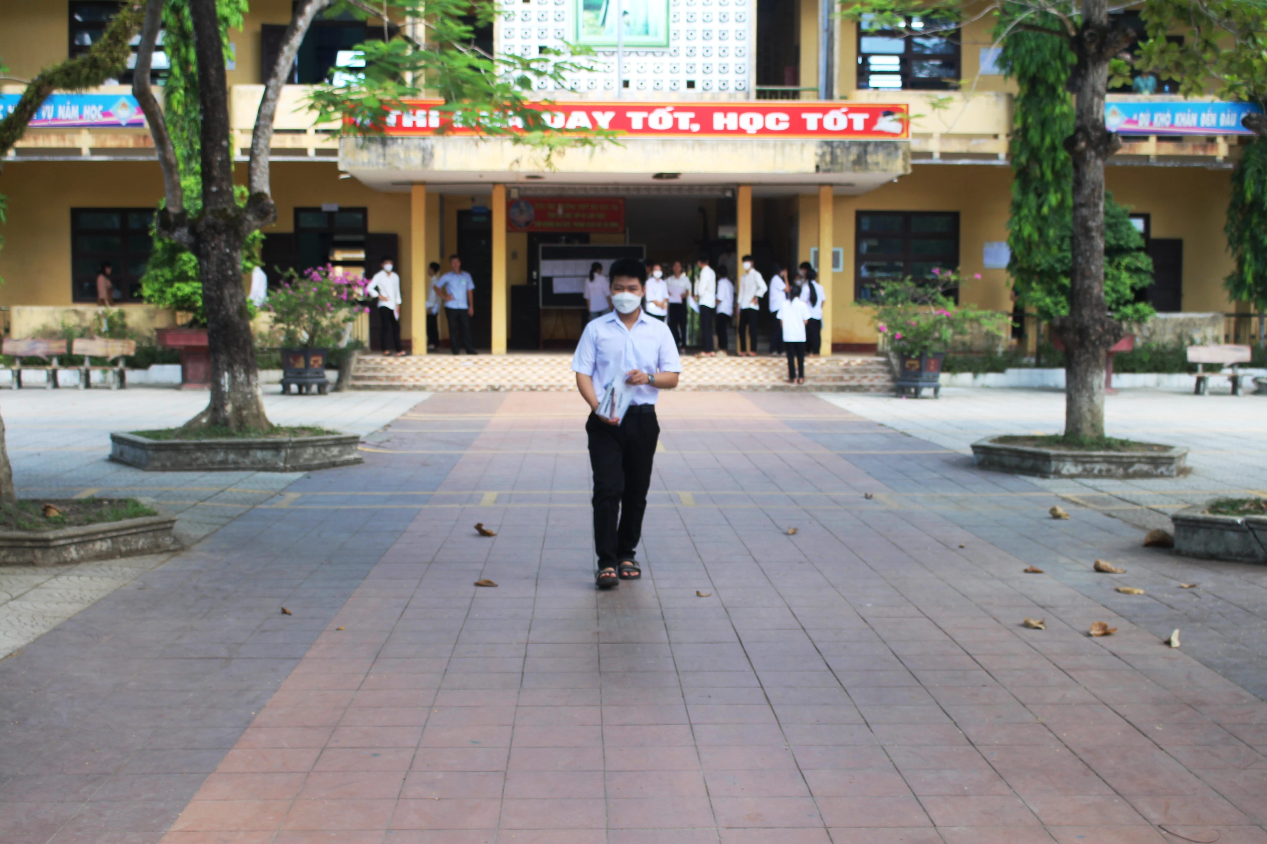 Kết thúc môn thi đầu tiên Kỳ thi tốt nghiệp THPT năm 2023: Đề thi Ngữ Văn thú vị, thí sinh tự tin đạt điểm cao