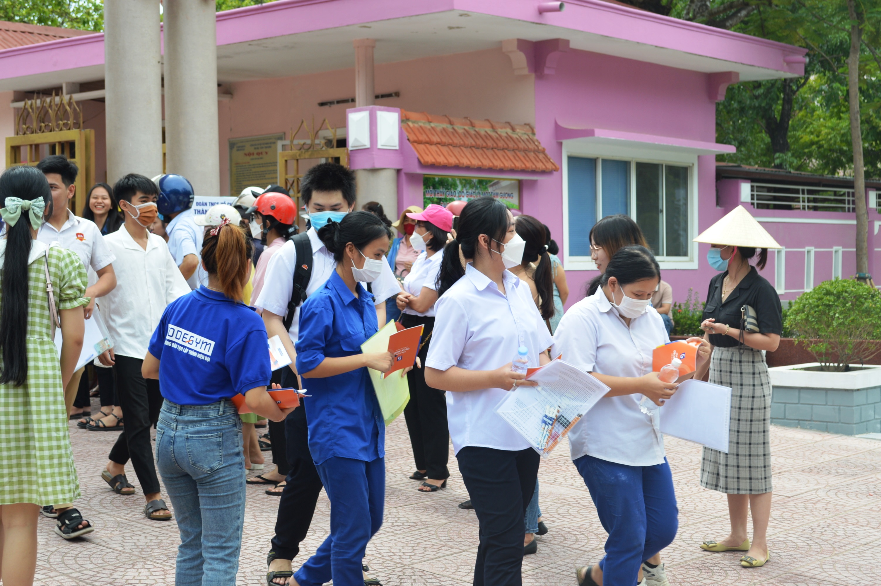 Kỳ thi tốt nghiệp THPT năm 2023: Khép lại mùa thi với môn Ngoại ngữ