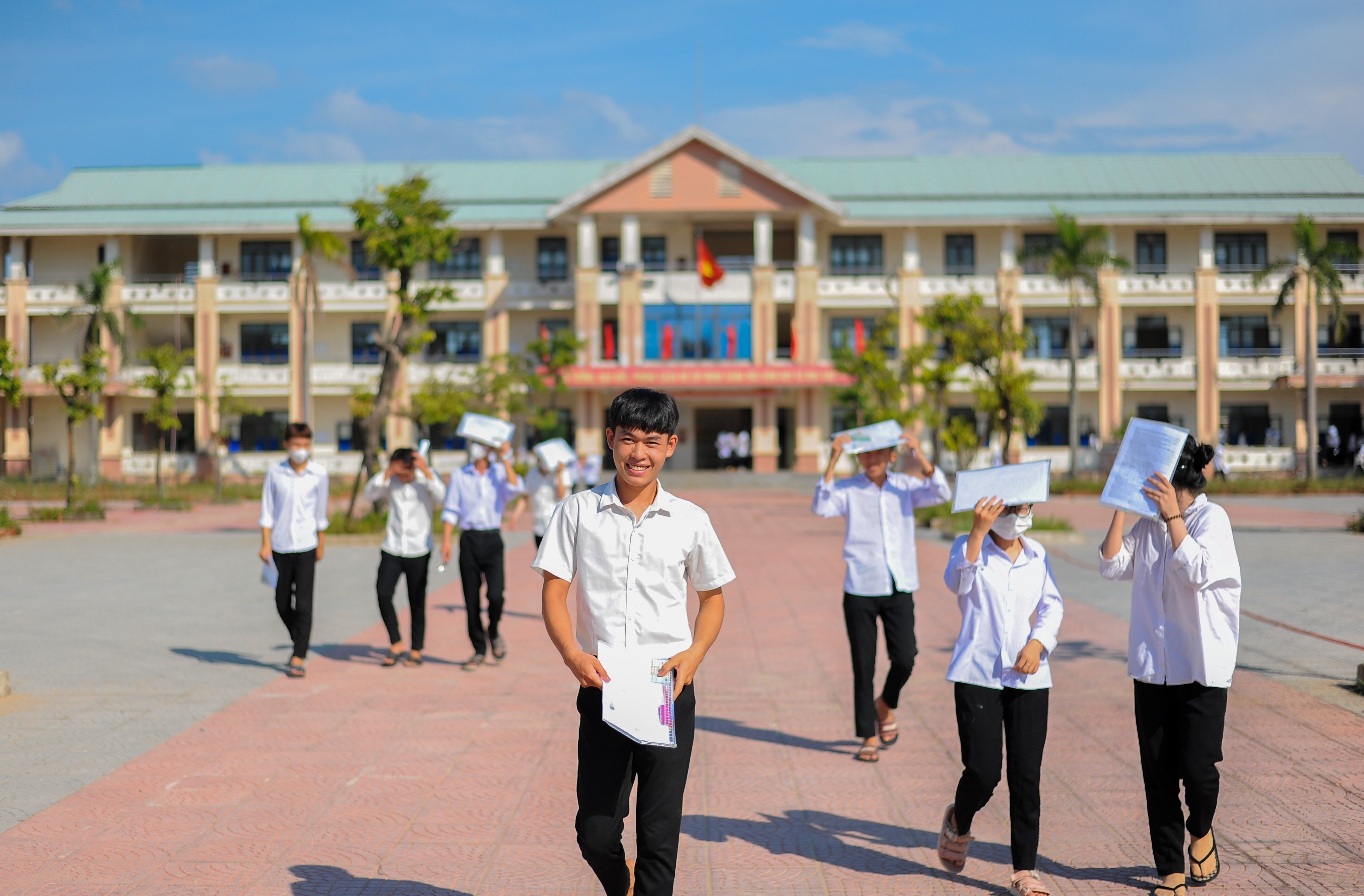 Kỳ thi tốt nghiệp THPT năm 2023: Khép lại mùa thi với môn Ngoại ngữ