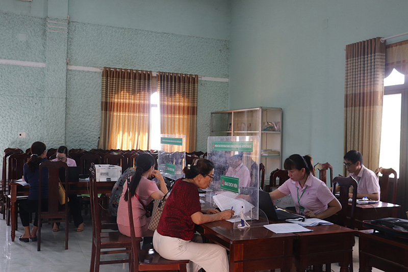 Tạo thêm điều kiện để người dân thoát nghèo nhanh, bền vững