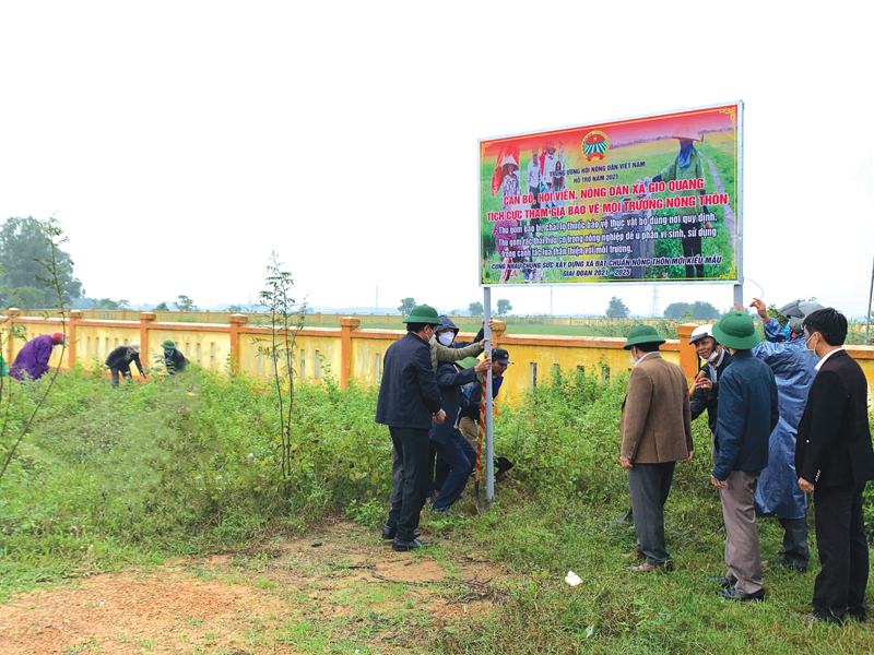 Nông dân chung tay bảo vệ môi trường nông thôn