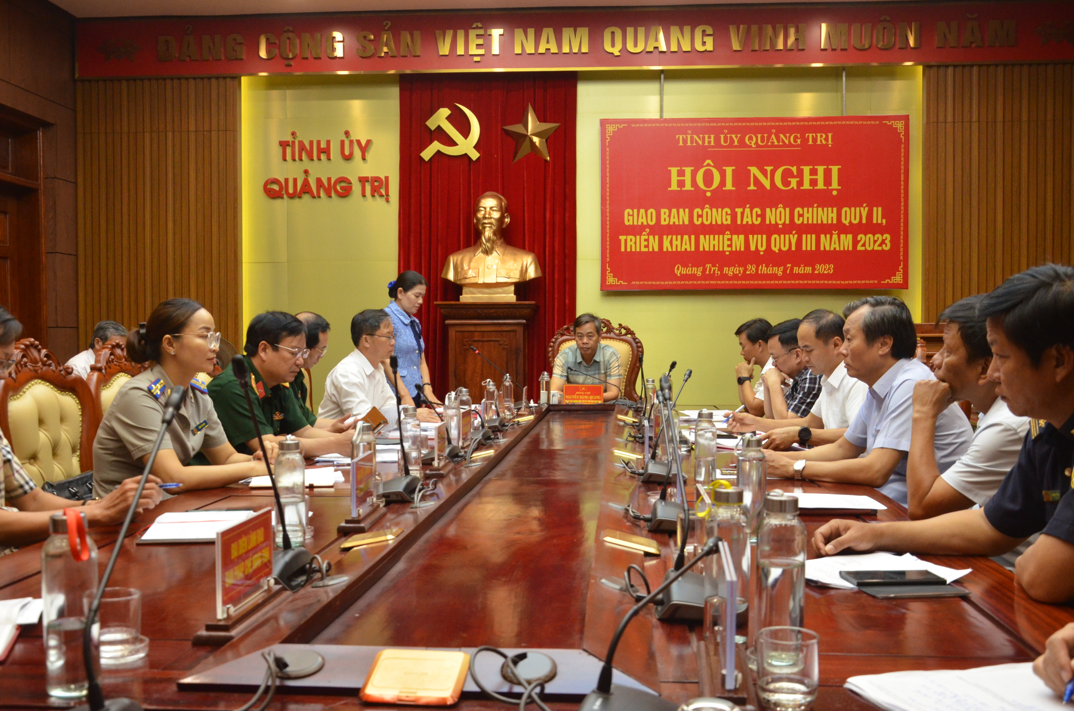 Đẩy nhanh tiến độ giải quyết các vụ, việc được dư luận quan tâm